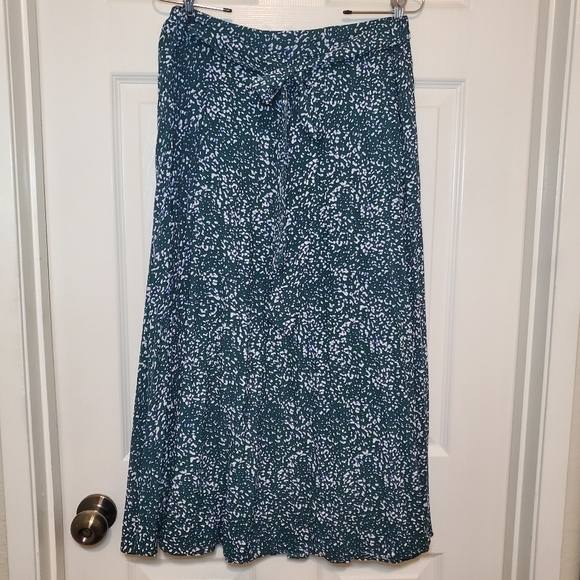 Skies Are Blue Saige Pleated Midi Skirt Green Dot Pull On Elastic Waist XL - Picture 3 of 13
